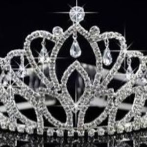 Meet your Posher, Cynthia